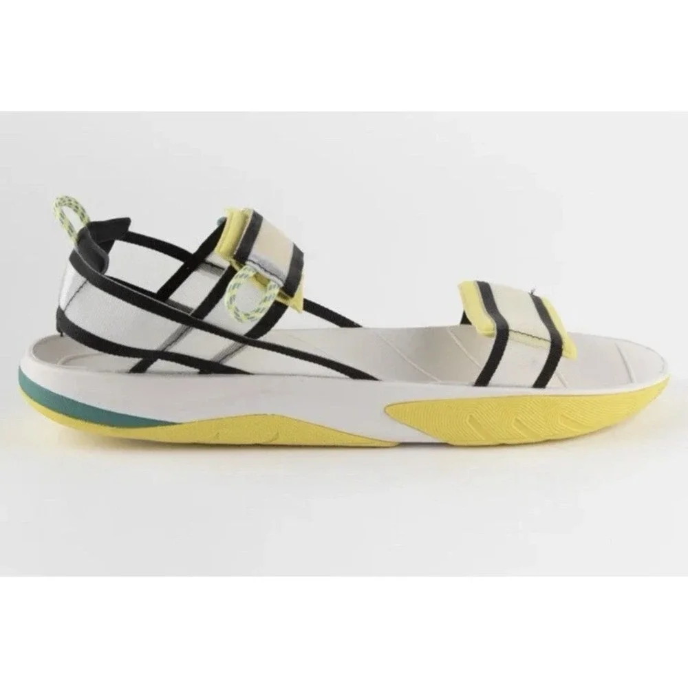 *NWT Men Size 12 The North Face Skeena Sport Sandals Water Acid Yellow/TNF Black